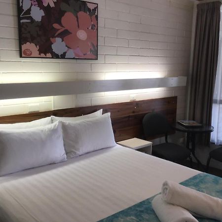 7Th Street Motel Милдьюра Экстерьер фото