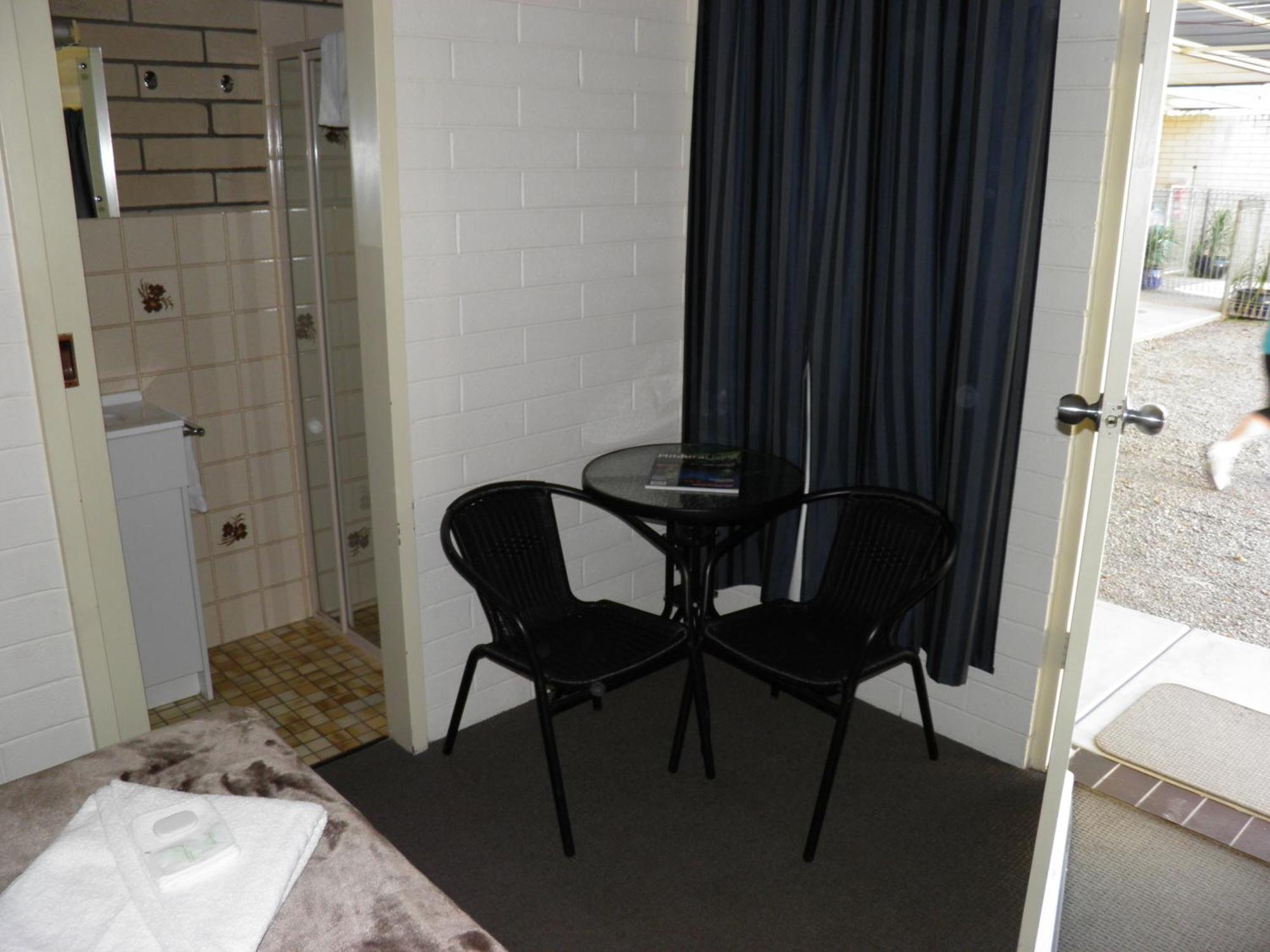 7Th Street Motel Милдьюра Номер фото