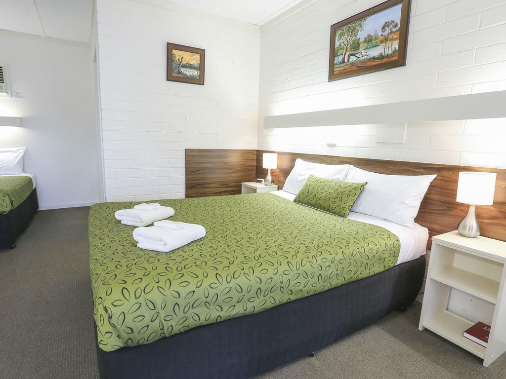 7Th Street Motel Милдьюра Экстерьер фото