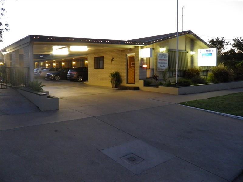 7Th Street Motel Милдьюра Экстерьер фото