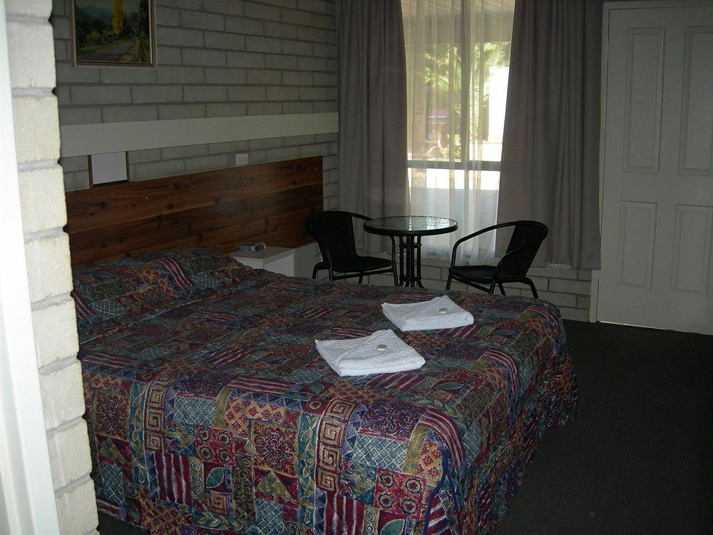 7Th Street Motel Милдьюра Экстерьер фото