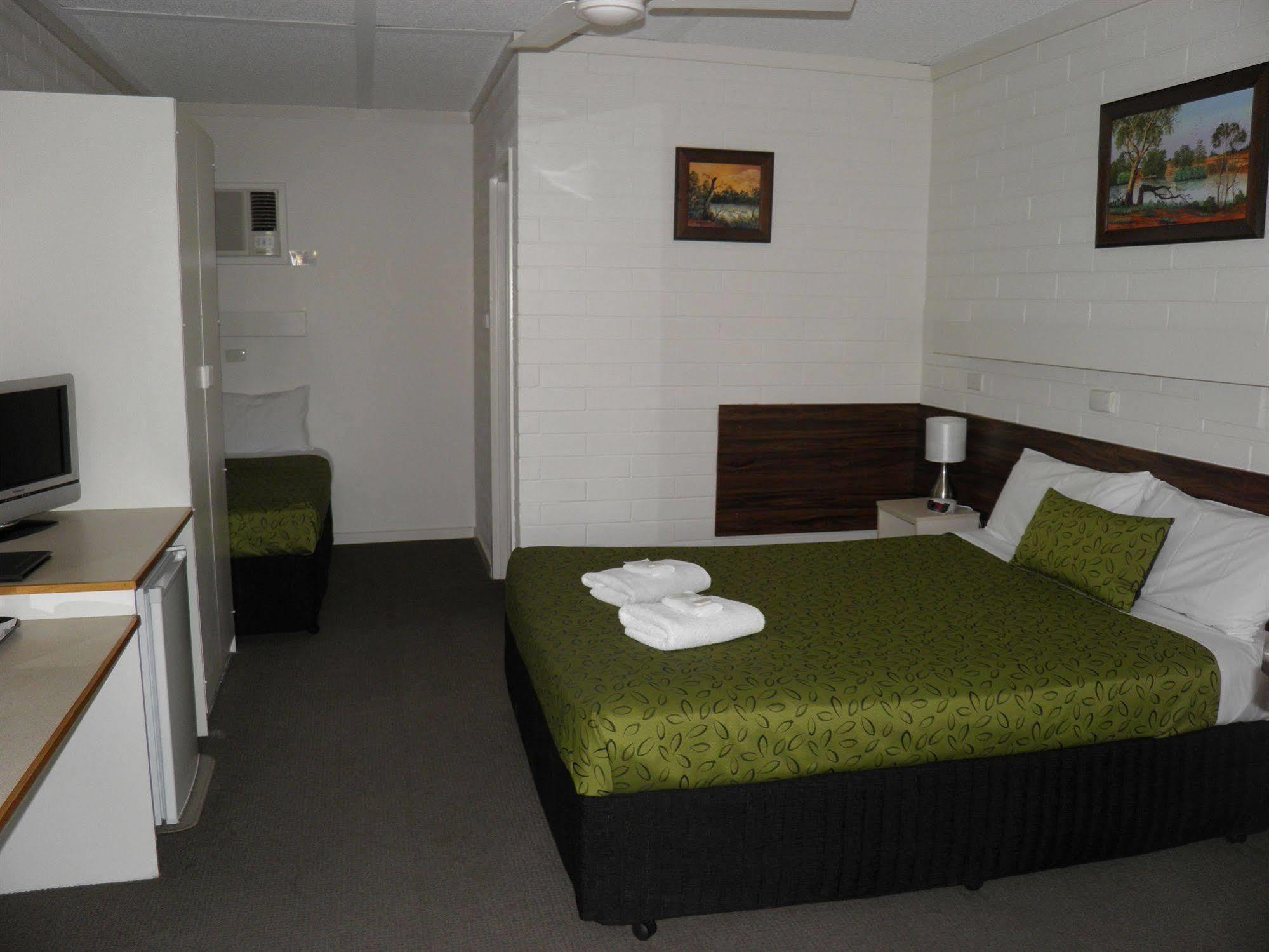 7Th Street Motel Милдьюра Экстерьер фото